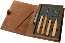 BeaverCraft Professional Spoon And Kuksa Carving Set S43 Libro, Juego De Tallado De Madera Con Libro De Almacenamiento De Madera -Cuchillos Ventas 2024 BVS43BOOK 03 beavercraft